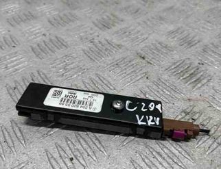 MERCEDES-BENZ C-Class W204/S204/C204 (2004-2015) Bootlid antennförstärkare A2048205589,13T348 30505092