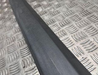 VOLVO XC60 1 generation (2008-2017) Främre höger dörrlist 31294844 32975269