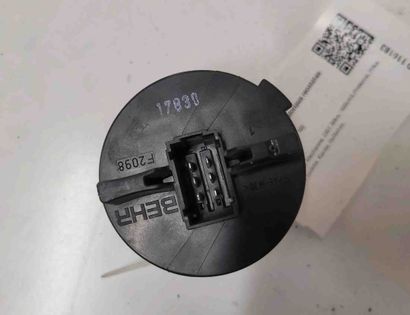 CITROËN C4 1 generation (2004-2011) Blåsfläktrelä F2098 28764443