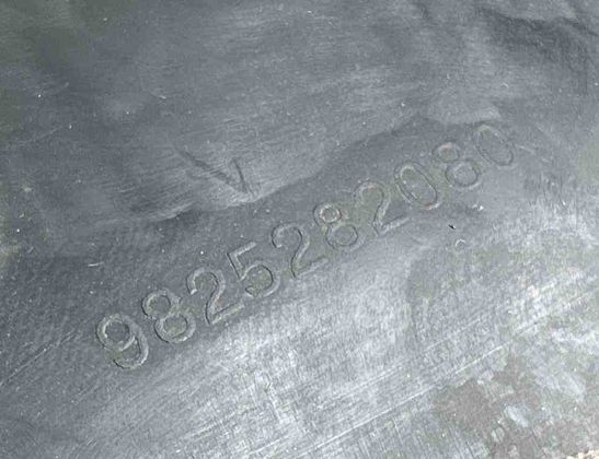 PEUGEOT 5008 2 generation (2017-2020) Främre Vänster Inner Arch Liner 9825282080 32686544