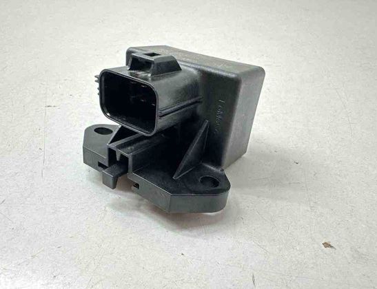 FORD Mondeo 5 generation (2014-2022) Bränslepumpsrelä FU5A9D370 32689771