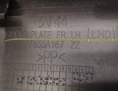 MITSUBISHI Space Star 2 generation (2013-2023) Vänster främre dörrpanel 3J44,7656A167 32966817