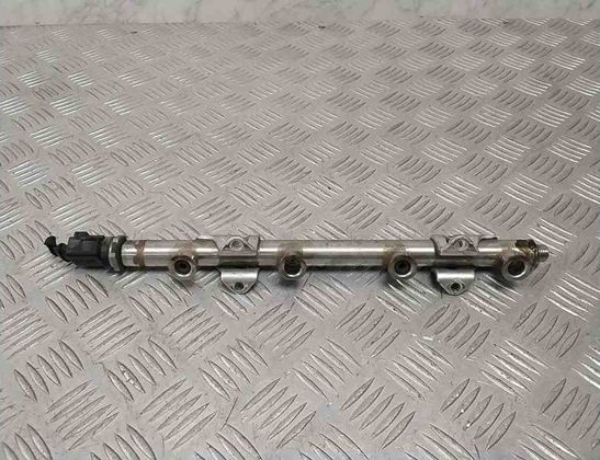 VOLKSWAGEN Passat B8 (2014-2023) Bränsleskena 04E133320D 30332844