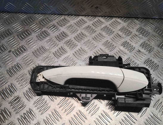 MERCEDES-BENZ C-Class W204/S204/C204 (2004-2015) Bakre högra dörrens yttre handtag 2047600834,A2047600834 25389985
