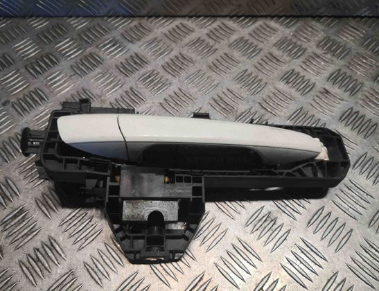 MERCEDES-BENZ C-Class W204/S204/C204 (2004-2015) Bakre högra dörrens yttre handtag 2047600834,A2047600834 25389985
