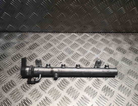 MERCEDES-BENZ S-Class W221 (2005-2013) Vänster sida Bränsleskena 6420702495,6420780149,A6420702495,A6420780149 32486546