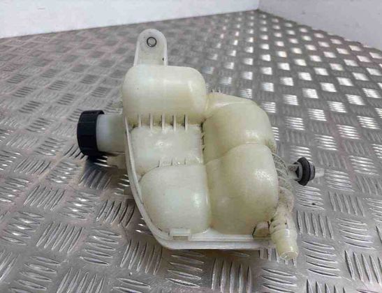 BMW 2 Series Grand Tourer F46 (2018-2023) Expansionskärl 7617362 30573465