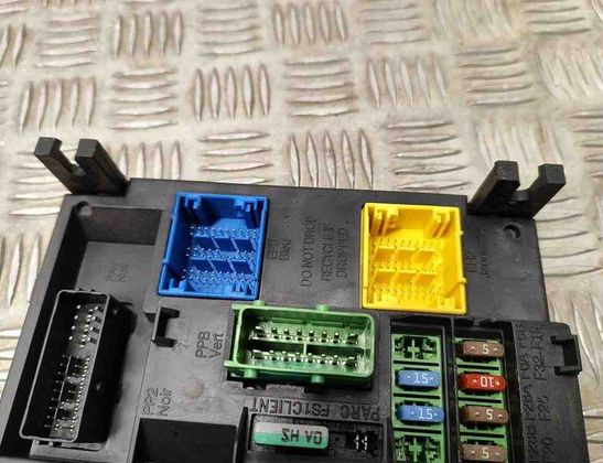 CITROËN C4 2 generation (2010-2024) Säkringsdosa BSIQ0401,9806687980,A2C53383165,A2C38848700,A2C32427600 32428319