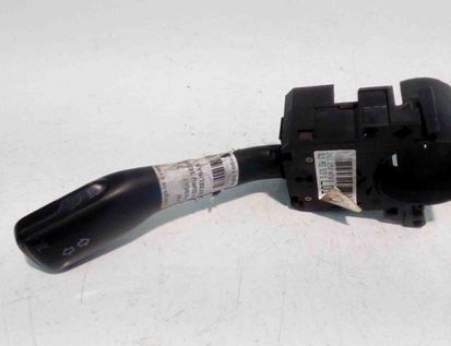 VOLKSWAGEN Passat B5 (1996-2005) Vrid omkopplarvredet 8L0953513G 28534102