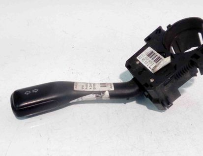 VOLKSWAGEN Passat B5 (1996-2005) Vrid omkopplarvredet 8L0953513G 28534102