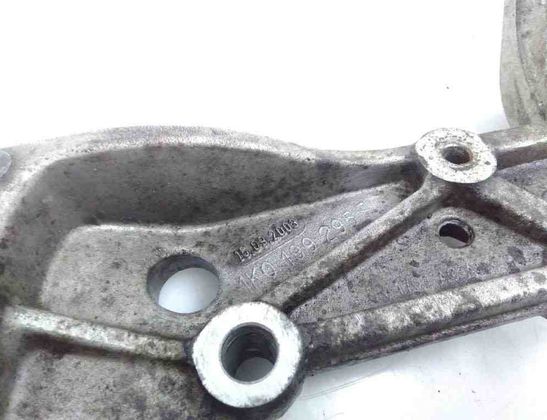 VOLKSWAGEN Caddy 3 generation (2004-2015) Främre Wishbone Arms 1K0199295F 31079474