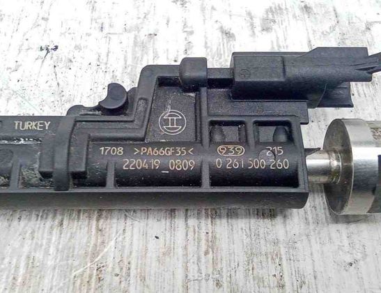 BMW 4 Series F32/F33/F36 (2013-2020) Bränsleinsprutare 8625397 31497741