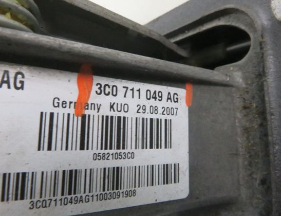 VOLKSWAGEN Passat B6 (2005-2010) Växlingsmekanism 3C0711049AG 32570653