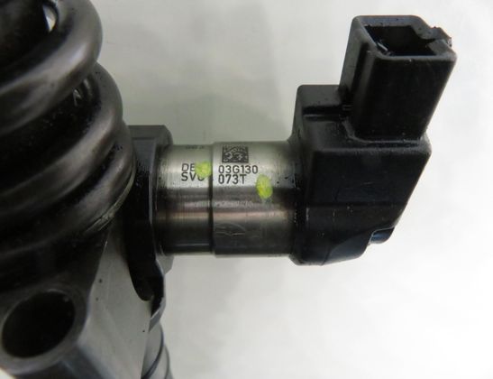 VOLKSWAGEN Touran 1 generation (2003-2015) Oljeinjektor 03G130073T 32957658