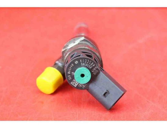 TOYOTA Avensis 3 generation (2009-2020) Bränsleinsprutare 8514146 22108913