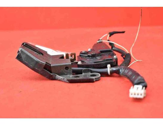 DODGE Magnum 1 generation (2003-2008) Bakluckans bagagerumslås DODGE 29498382