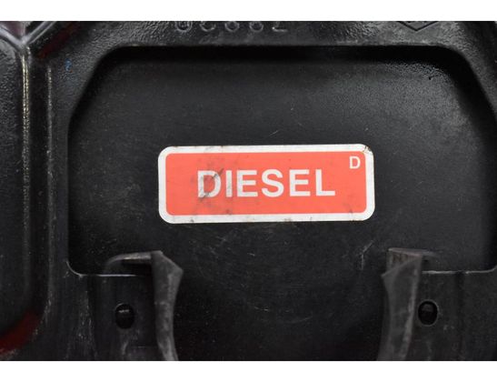 RENAULT Koleos 2 generation (2016-2023) Bränsletanklucka 32837737