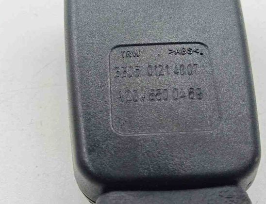 MERCEDES-BENZ C-Class W204/S204/C204 (2004-2015) Höger baksätesspänne A2048500469 31173713