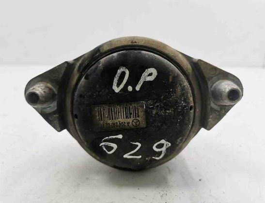 MERCEDES-BENZ C-Class W204/S204/C204 (2004-2015) Motorfäste fram A2042400217 31182279