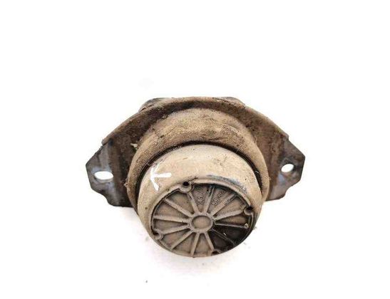 LAND ROVER Range Rover Sport 1 generation (2005-2013) Motorfäste fram KKB500441G 32185837