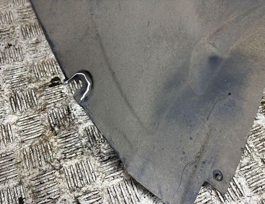 VOLVO S90 2 generation (2016-2023) Främre Vänster Inner Arch Liner 32824920