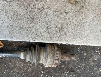 BMW 1 Series E81/E82/E87/E88 (2004-2013) Bakre Vänster Drivaxel 7523963 32950370