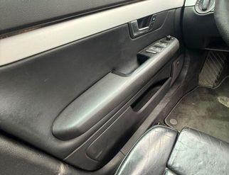 AUDI A4 B7/8E (2004-2008) Invändiga säten med dörrkortssats 32965831