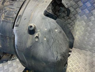 BMW 3 Series E90/E91/E92/E93 (2004-2013) Främre Vänster Inner Arch Liner 7172499 32967539