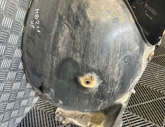 MERCEDES-BENZ E-Class W211/S211 (2002-2009) Främre Vänster Inner Arch Liner A2116981330 32971136