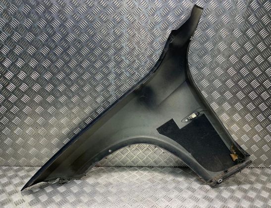 BMW X1 E84 (2009-2015) Främre högerskärm 32975661