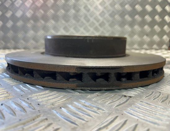 VOLKSWAGEN Touareg 2 generation (2010-2018) Vänster fram bromsskiva 32976935