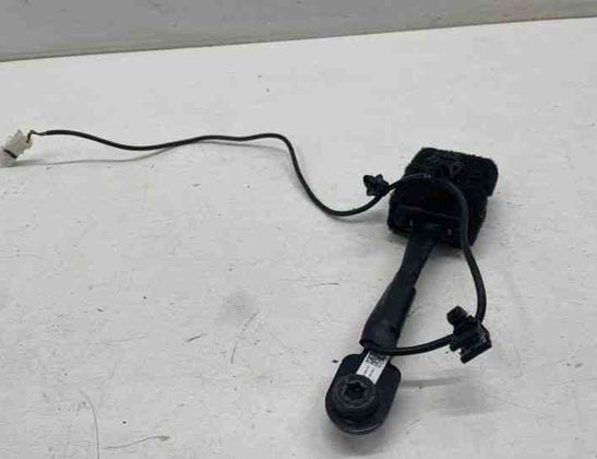 BMW 2 Series Active Tourer F45 (2014-2018) Främre vänster sätesspänne 7313299 22197764