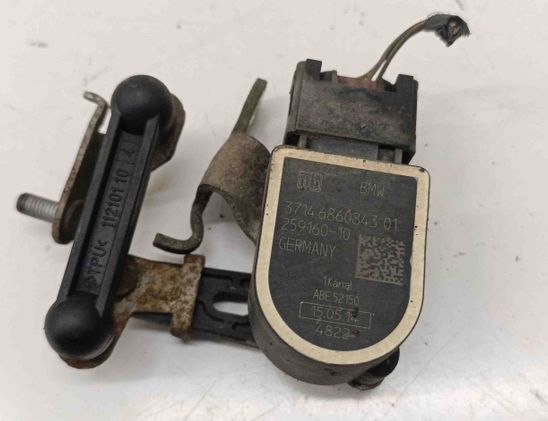 BMW 5 Series F10/F11 (2009-2017) Främre höger nivåsensor 6860843 29080737