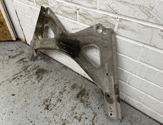 MASERATI Ghibli 3 generation (2013-2024) Främre upphängd underram 32853756