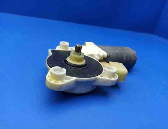 MERCEDES-BENZ E-Class W211/S211 (2002-2009) Främre höger dörr Fönsterkontrollmotor 0130821971,A2118203042,993627101 21201843