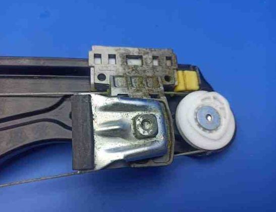 MERCEDES-BENZ E-Class W211/S211 (2002-2009) Fönsterhiss för höger bakdörr A2117300146 21208681