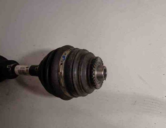 BMW X1 E84 (2009-2015) Fram Höger Drivaxel 7591682 25721982