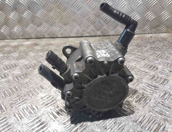 VOLKSWAGEN Passat B7 (2010-2015) Vakuumpump 03G145209D,03G145209C 29702025