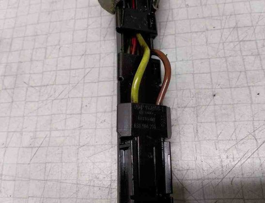 VOLKSWAGEN Touran 1 generation (2003-2015) Munstycketrådsanslutning 32502039