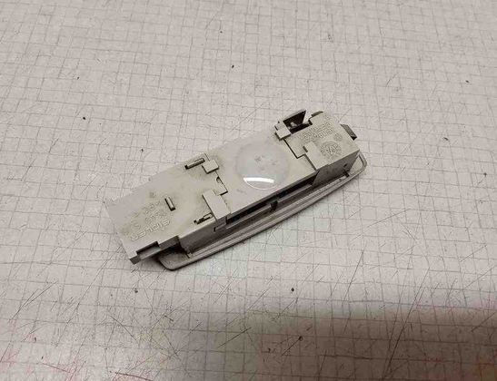 VOLKSWAGEN Passat B5 (1996-2005) Andra interiördelar 3B0947291 32541976