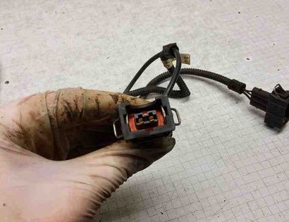 VOLKSWAGEN Polo 3 generation (1994-2002) Munstycketrådsanslutning 037973202,1J0973704,1J0973713,030971824C,037972645,5X0973817,6X0973817 32563519