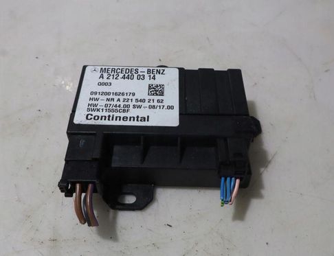 MERCEDES-BENZ C-Class W204/S204/C204 (2004-2015) Bränslepumpkontroll 32889087