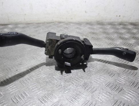 VOLKSWAGEN Gol G4 (2005-2010) Indikeringstorkarspaksbrytare 8L0953513G 32918203