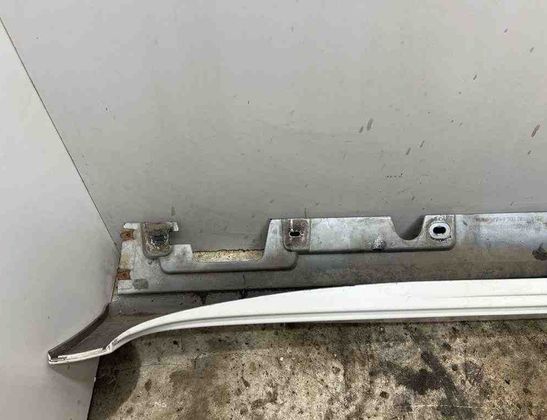 BMW 5 Series F10/F11 (2009-2017) Höger sidokjol i plast 7903888 31946883