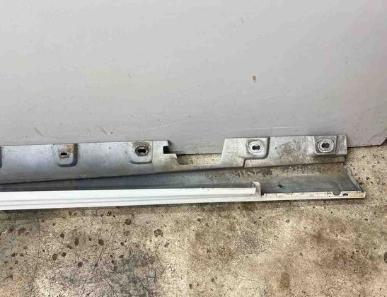 BMW 5 Series F10/F11 (2009-2017) Höger sidokjol i plast 7903888 31946883