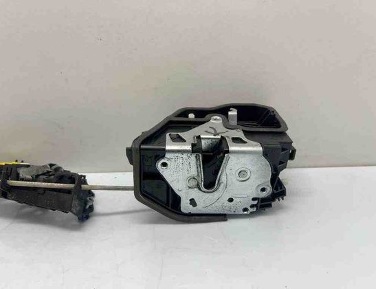 BMW 2 Series F22/F23 (2013-2020) Främre vänstra dörrlås 7202145 31996746