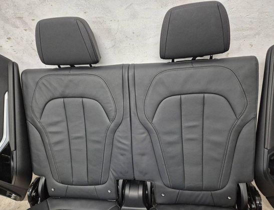 BMW X7 G07 (2018-2024) Invändiga säten med dörrkortssats 32970022