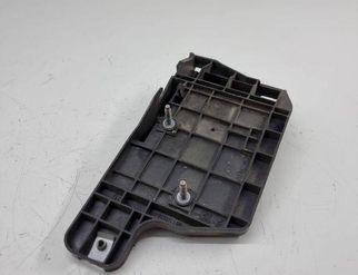 PEUGEOT 308 T9 (2013-2021) Andra motorrumsdelar 9813833580 32970323